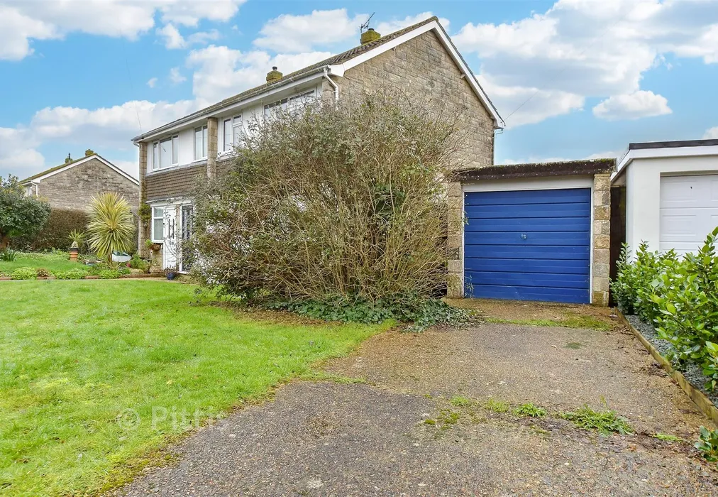 Driveway/Parking - Mountbatten Drive, Newport, Isle of Wight - Wards of Kent