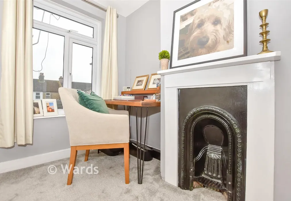 Internal Lifestyle Photograph - Victoria Street, Eccles, Aylesford, Kent - Wards of Kent