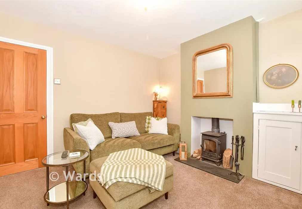 Lounge - Victoria Street, Eccles, Aylesford, Kent - Wards of Kent