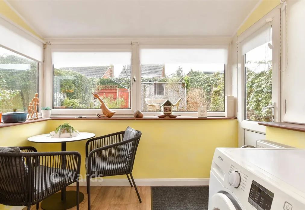 Sun Room - Beechings Way, Rainham, Gillingham, Kent - Wards of Kent