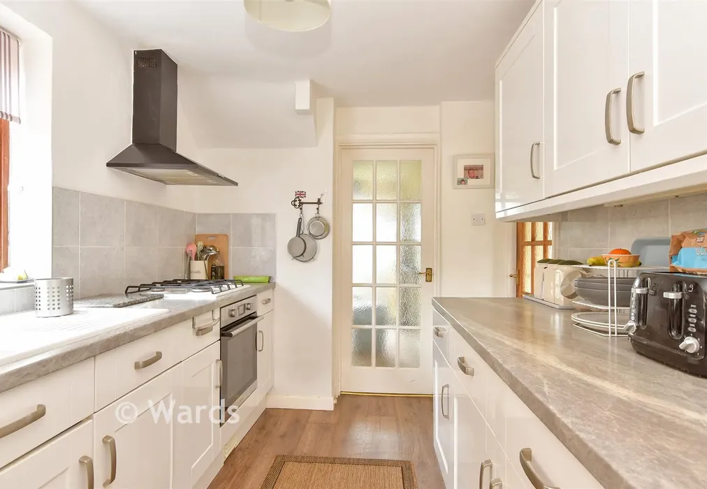 Kitchen - Beechings Way, Rainham, Gillingham, Kent - Wards of Kent