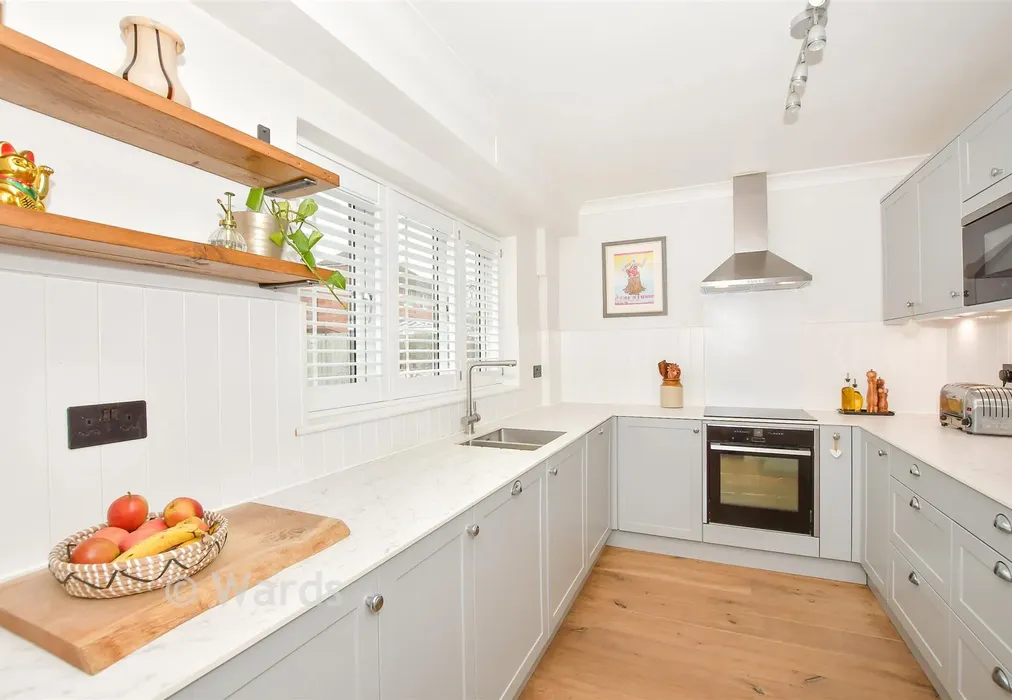 Kitchen - Meadow Bank, West Malling, Kent - Wards of Kent