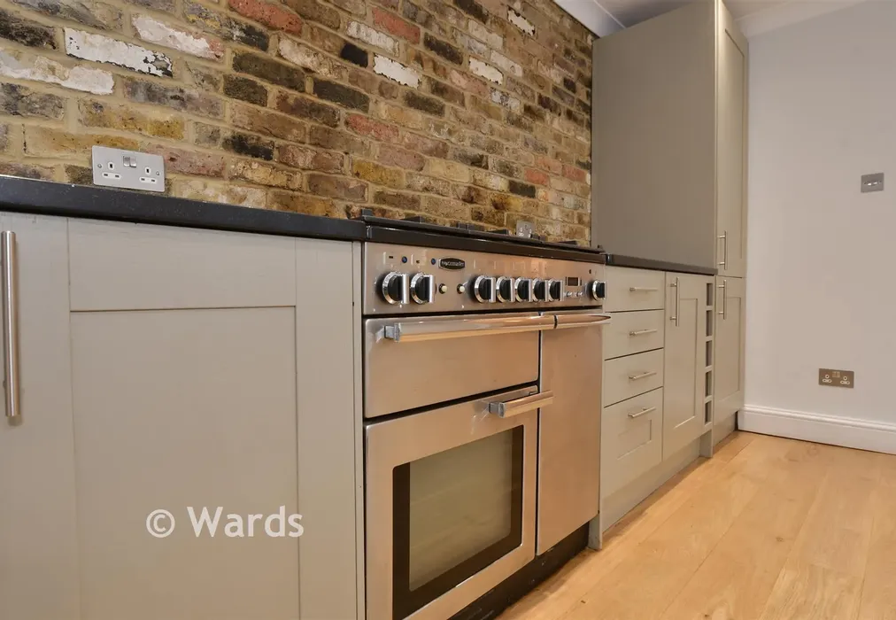 Internal Lifestyle Photograph - Singlewell Road, Gravesend, Kent - Wards of Kent