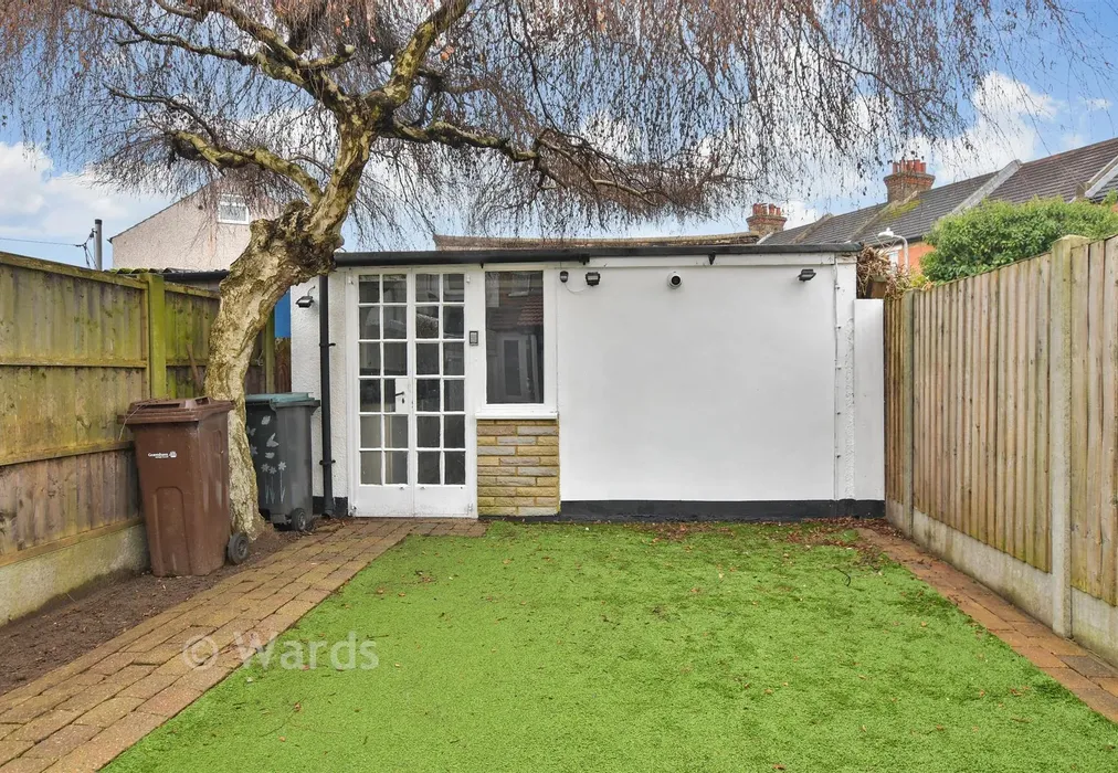 Garage - Singlewell Road, Gravesend, Kent - Wards of Kent