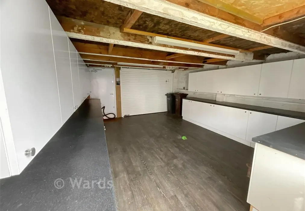 Garage - Singlewell Road, Gravesend, Kent - Wards of Kent