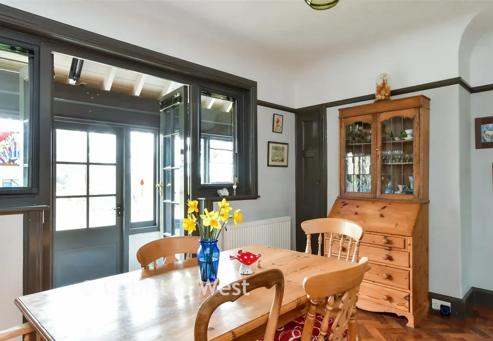 Dining Room - First Avenue, Newhaven, East Sussex - Wards of Kent