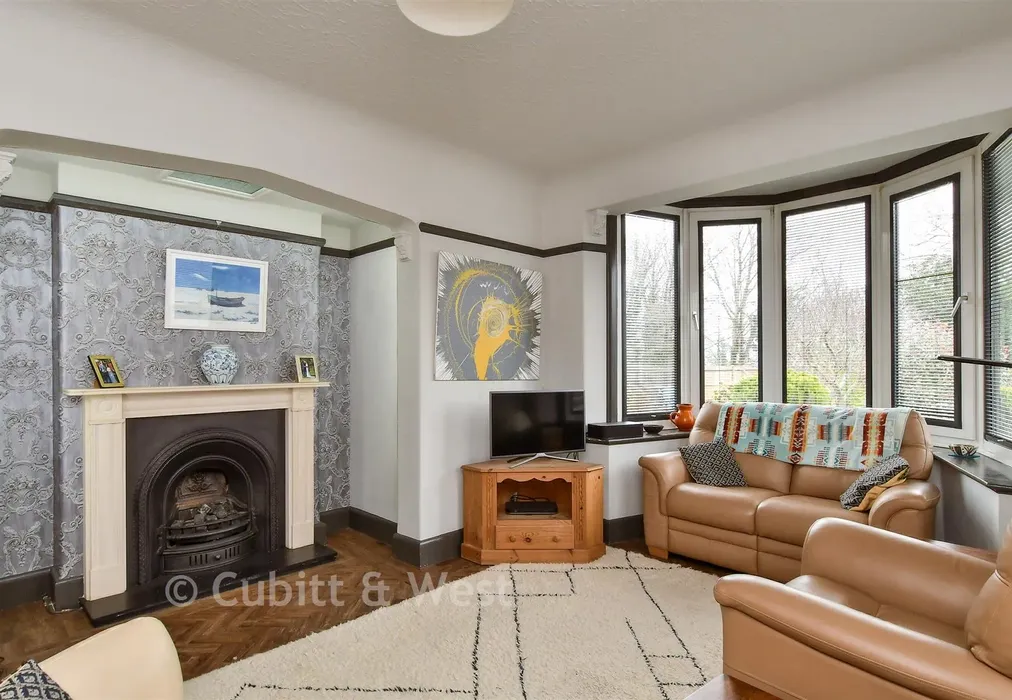 Lounge - First Avenue, Newhaven, East Sussex - Wards of Kent