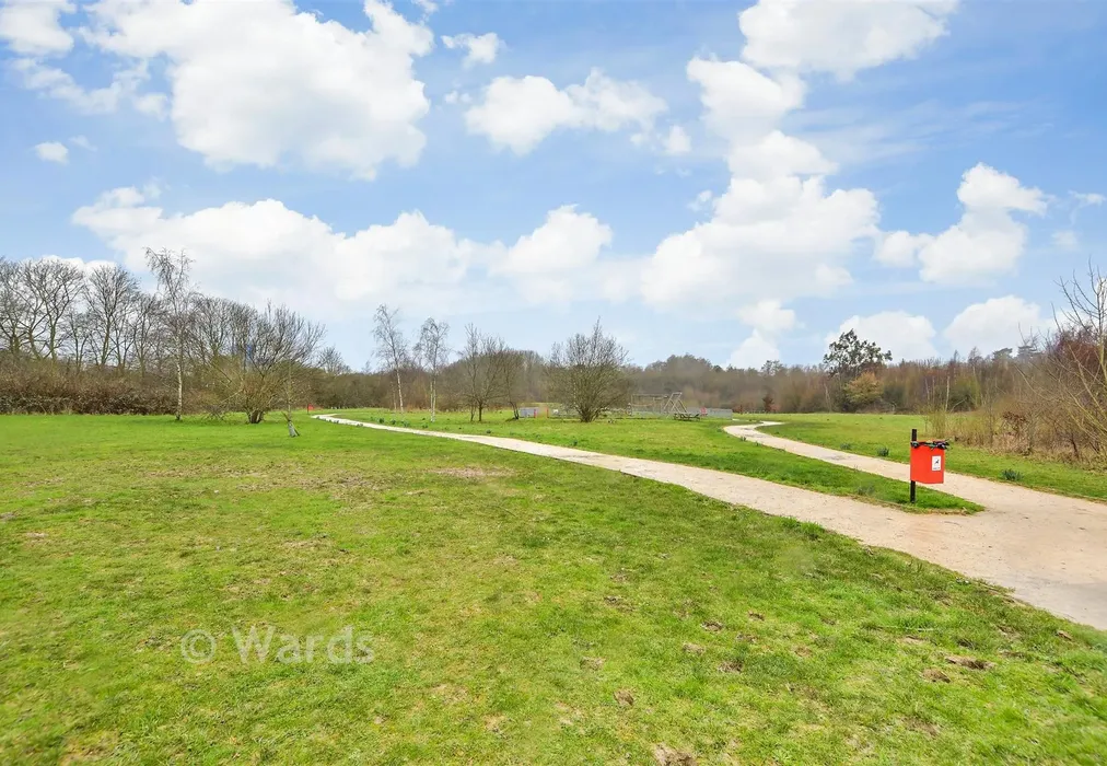 Surrounding Area - Brooks Drive, Ryarsh, West Malling, Kent - Wards of Kent