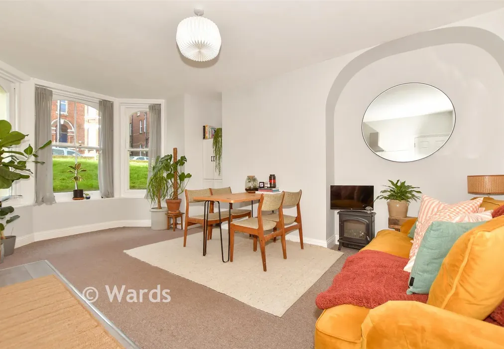 Lounge/ Kitchen - Cheriton Road, Folkestone, Kent - Wards of Kent