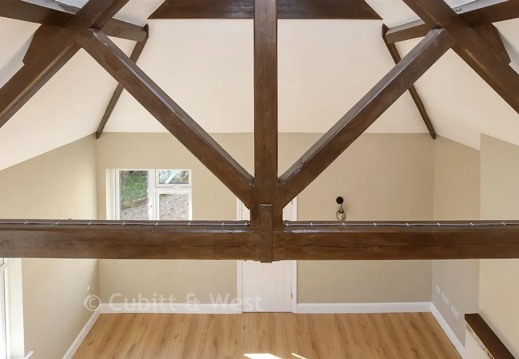 Internal Lifestyle Photograph - High Street, Edenbridge, Kent - Wards of Kent