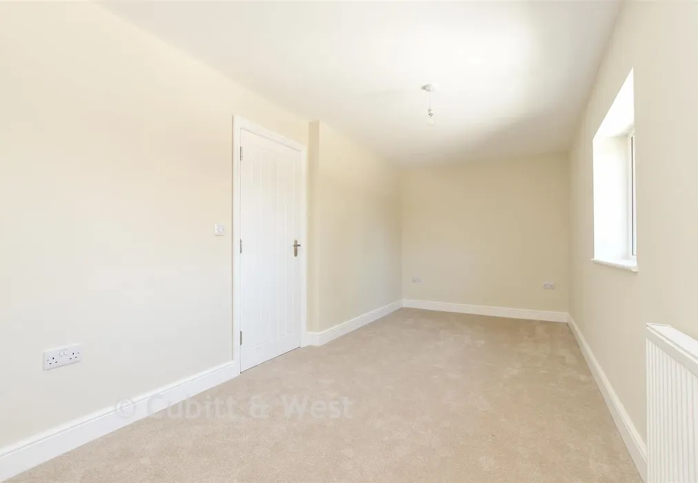 Bedroom 1 - High Street, Edenbridge, Kent - Wards of Kent