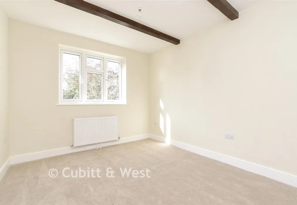 Bedroom 2 - High Street, Edenbridge, Kent - Wards of Kent