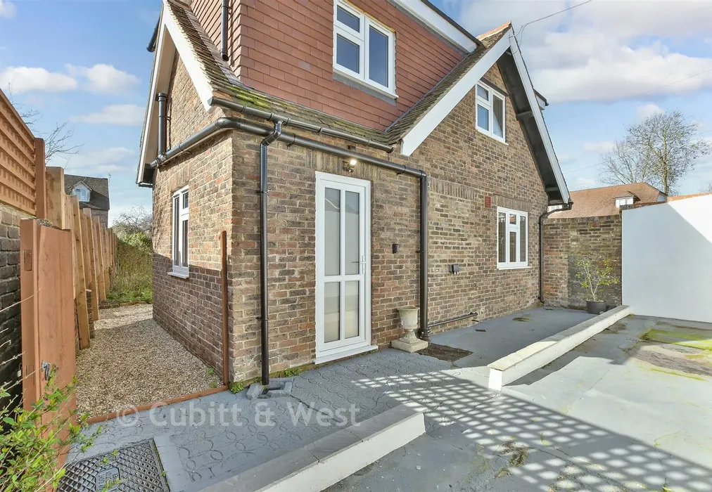 Rear Elevation - High Street, Edenbridge, Kent - Wards of Kent
