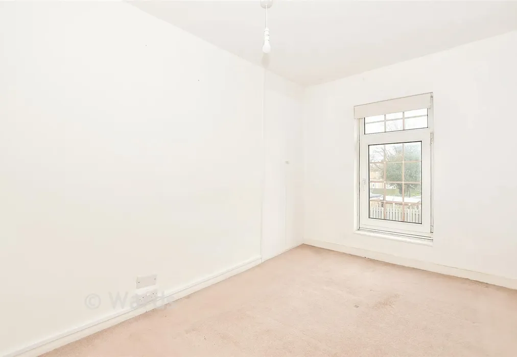 Bedroom 1 - Church Street, Boughton Monchelsea, Kent - Wards of Kent
