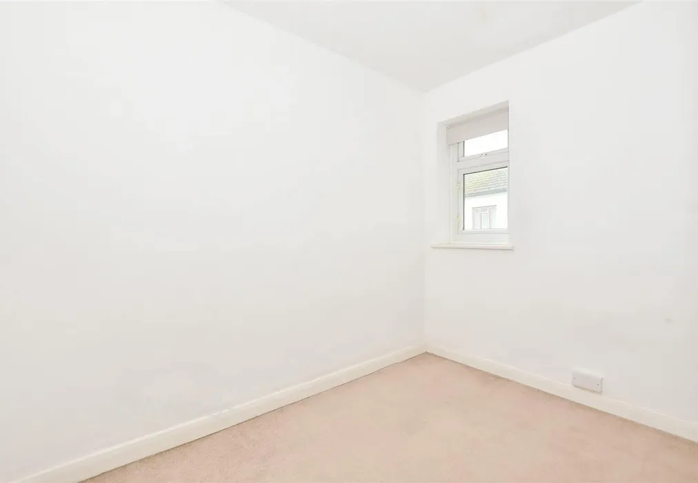 Bedroom 2 - Church Street, Boughton Monchelsea, Kent - Wards of Kent
