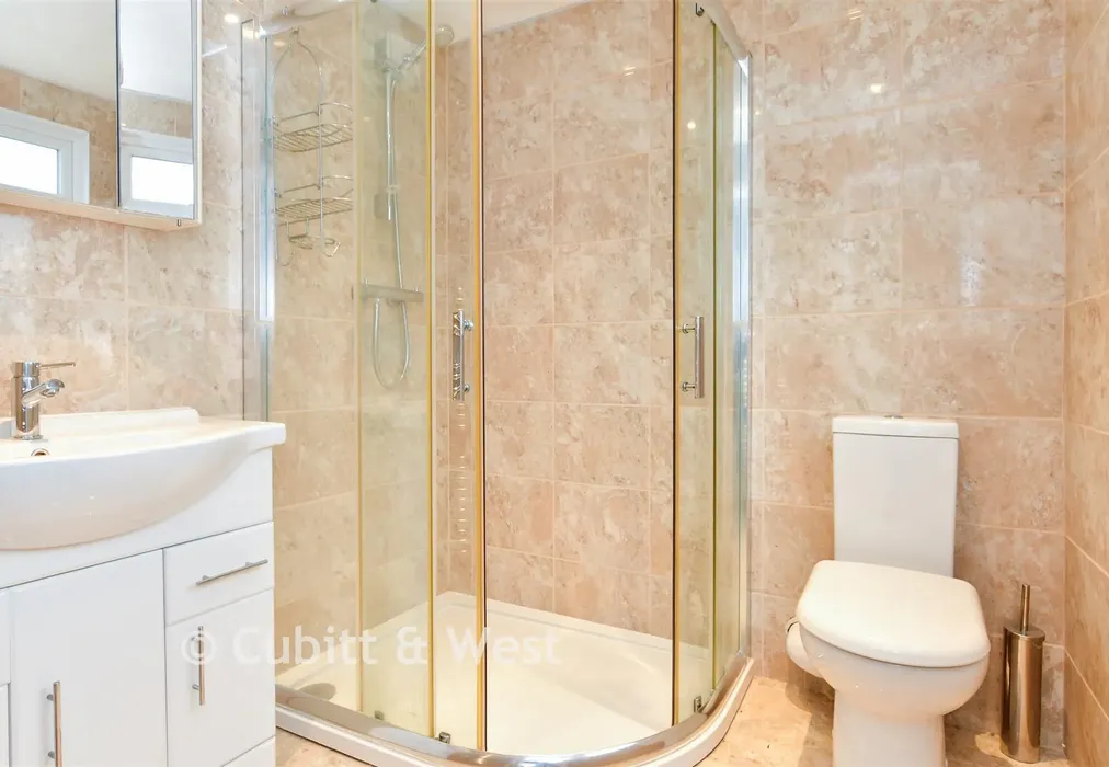 En-Suite Shower Room - Larkfield Way, Brighton, East Sussex - Wards of Kent