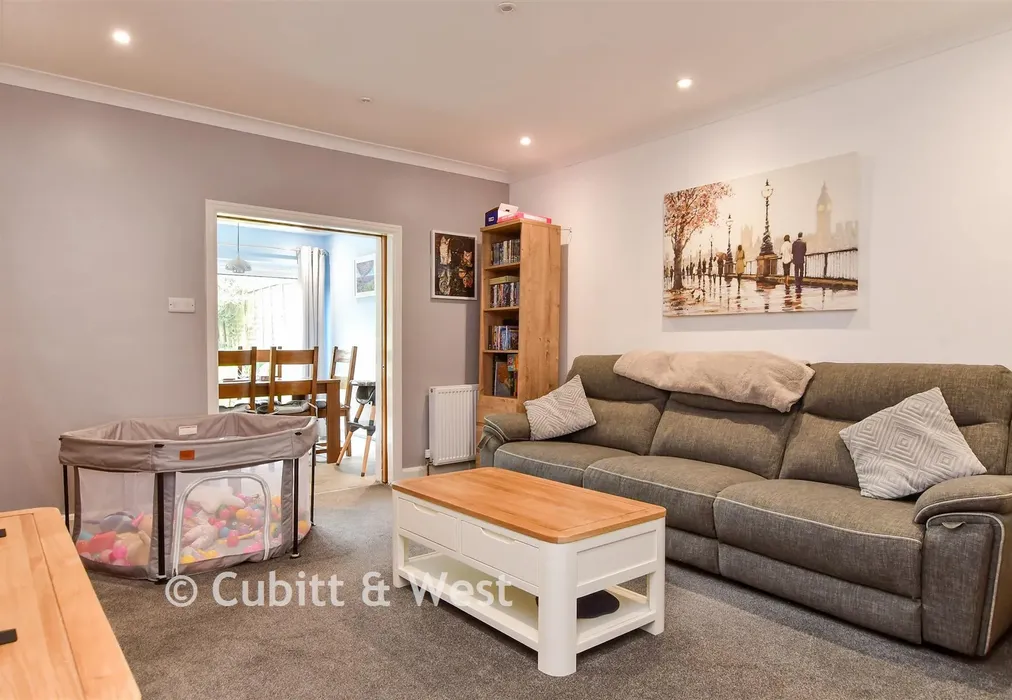 Lounge - First Avenue, Newhaven, East Sussex - Wards of Kent