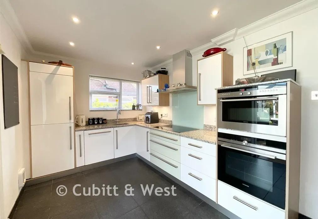 Kitchen* - Harwood Avenue, Goring-By-Sea, Worthing, West Sussex - Wards of Kent