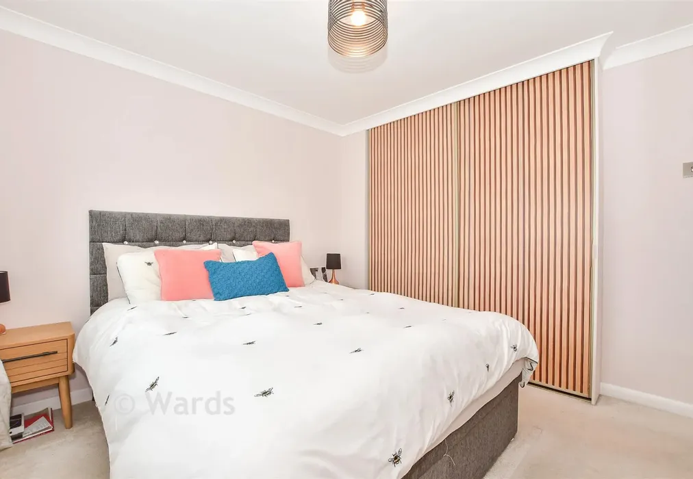Bedroom 1 - Laburnum Drive, Larkfield, Aylesford, Kent - Wards of Kent