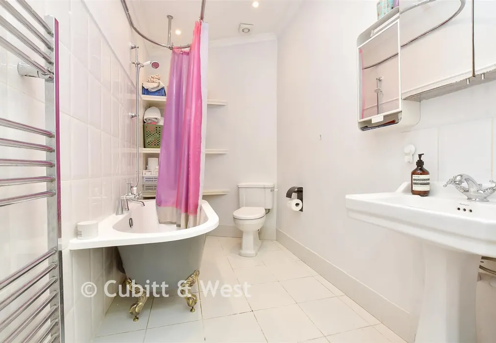 Bathroom - Campbell Road, Croydon, Surrey - Wards of Kent