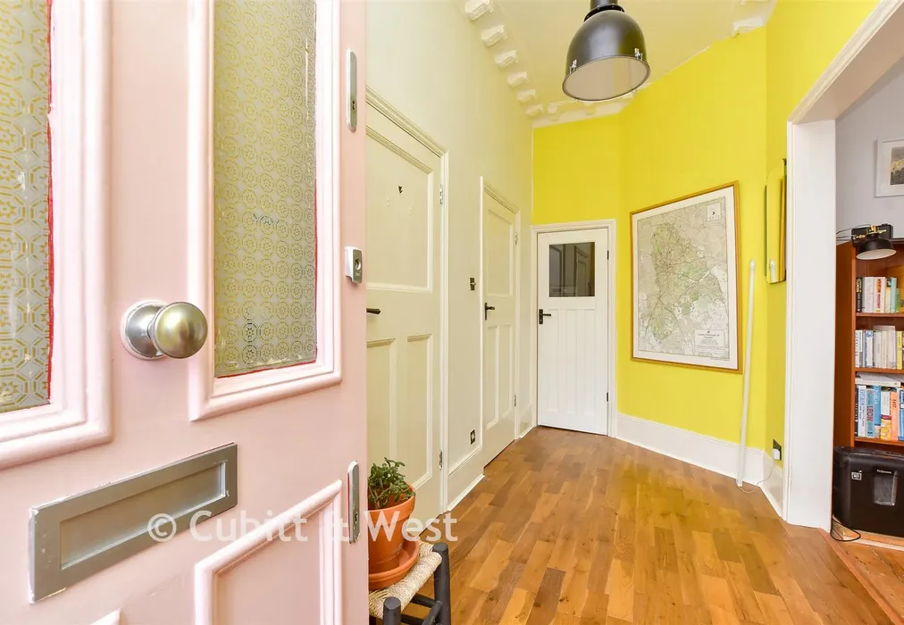 Entrance Hall - Campbell Road, Croydon, Surrey - Wards of Kent