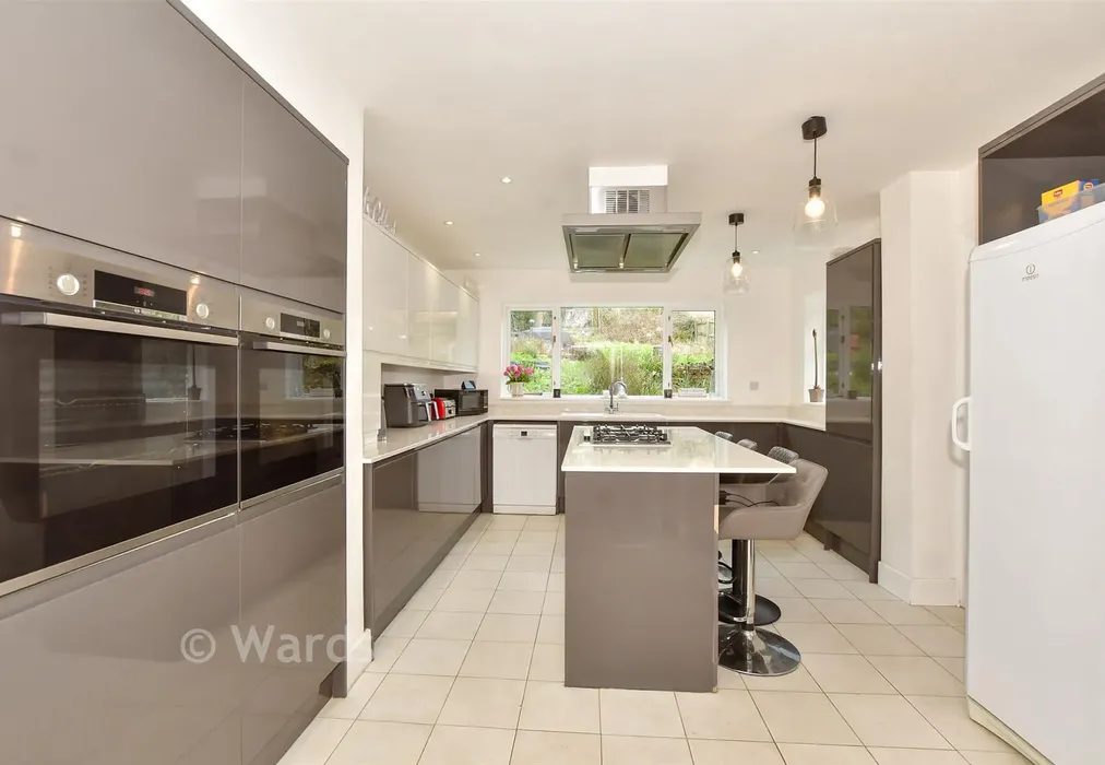 Kitchen - Seabrook Road, Hythe, Kent - Wards of Kent
