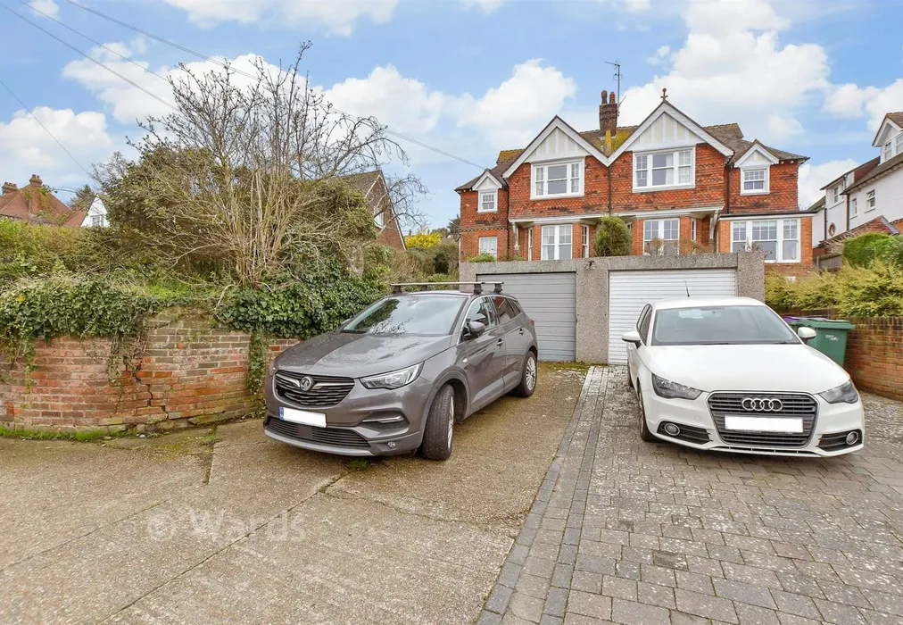Driveway/Parking - Seabrook Road, Hythe, Kent - Wards of Kent