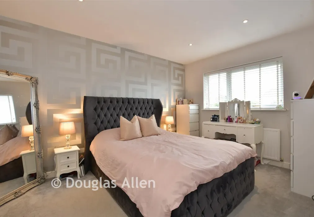 Bedroom 1 - Broomwood Gardens, Pilgrims Hatch, Brentwood, Essex - Wards of Kent