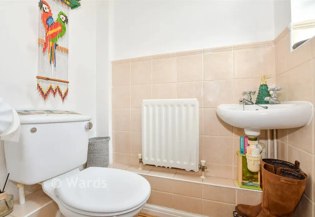 Cloakroom - Albert Reed Gardens, Tovil, Maidstone, Kent - Wards of Kent