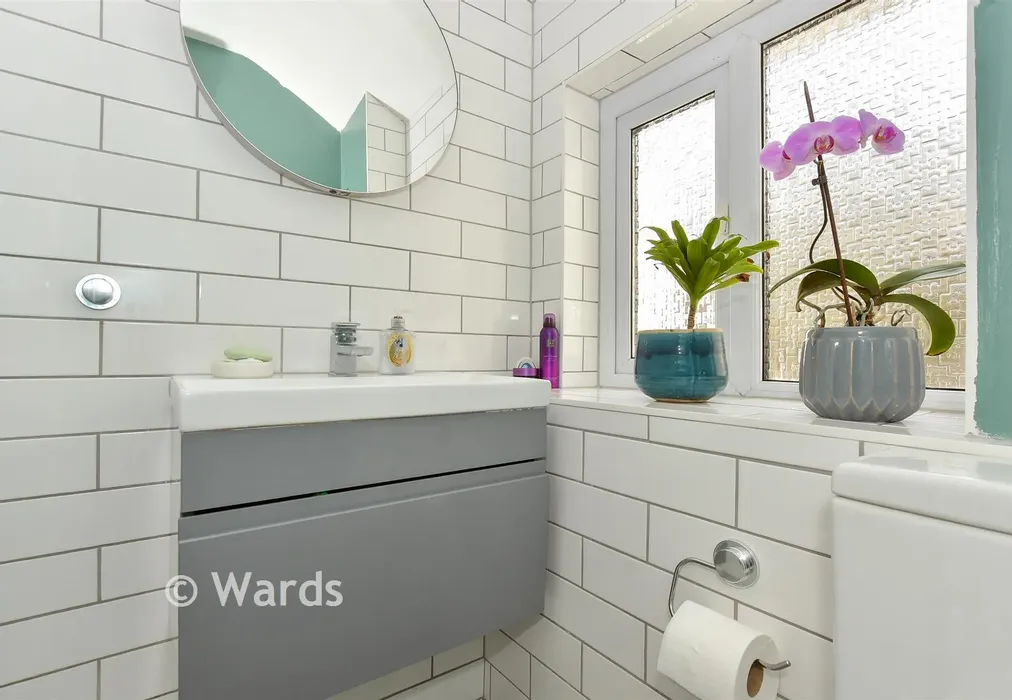 Shower Room - Barnsole Road, Staple, Canterbury, Kent - Wards of Kent