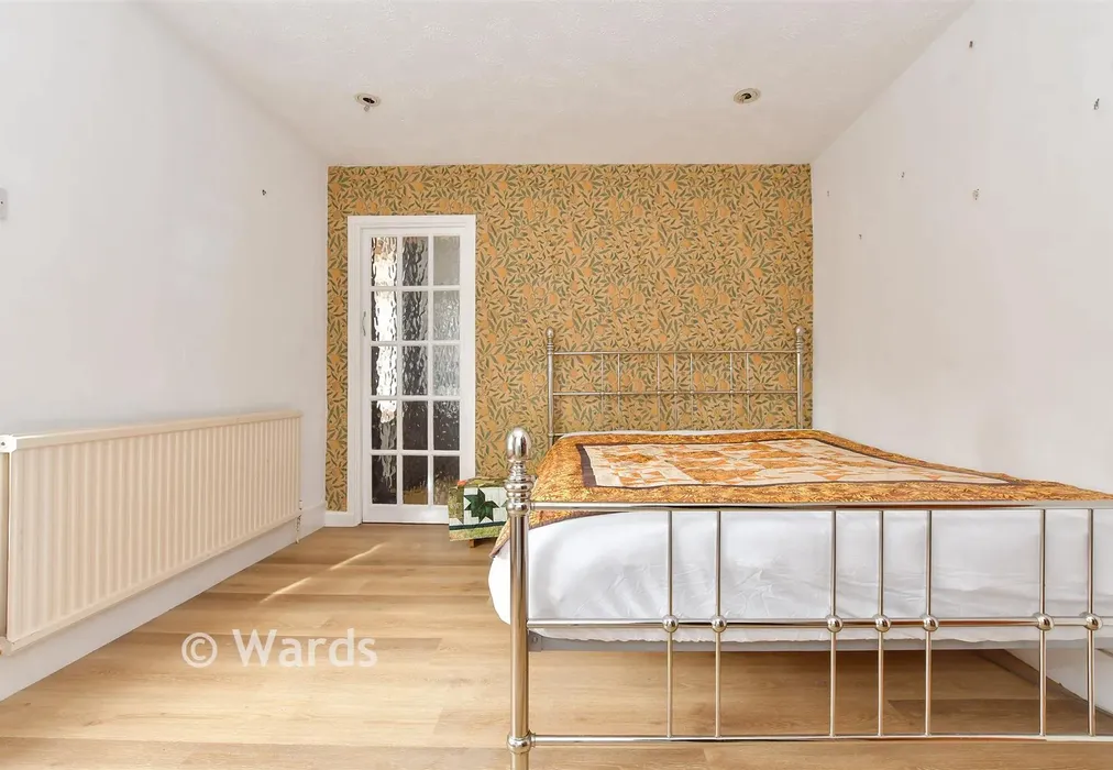 Bedroom 1 - New Street, Herne Bay, Kent - Wards of Kent
