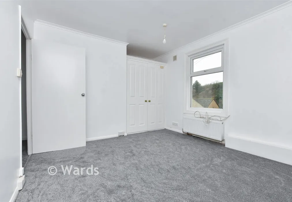 Bedroom 1 - Tower Hill, Dover, Kent - Wards of Kent