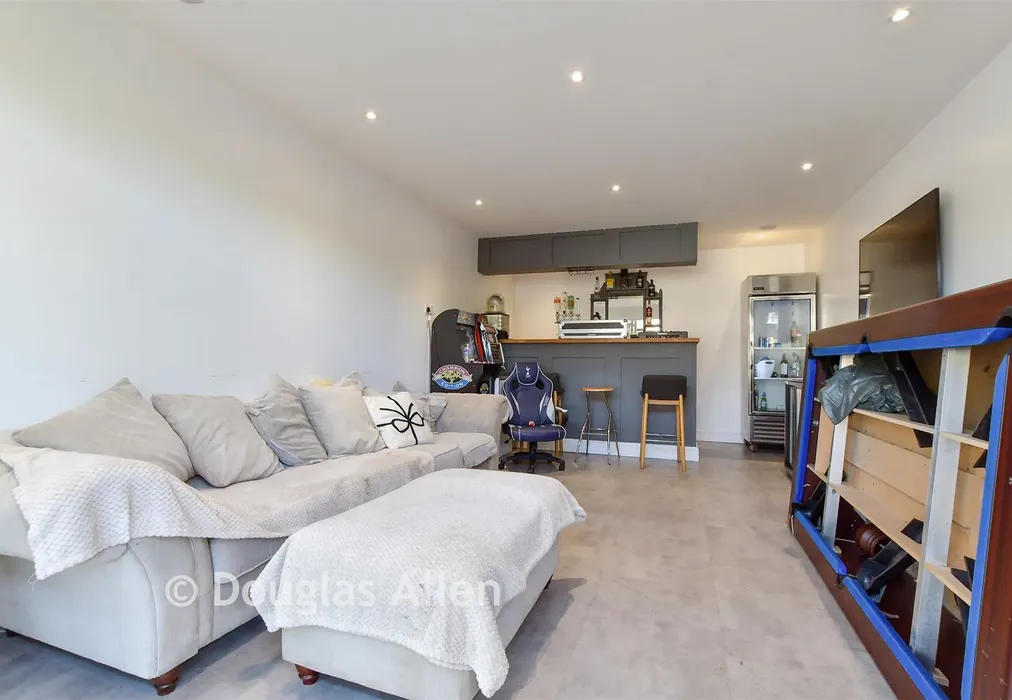 Room 1 - Hainault Road, Chadwell Heath, Essex - Wards of Kent