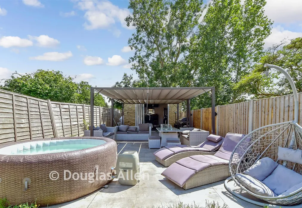 External Lifestyle Photograph - Hainault Road, Chadwell Heath, Essex - Wards of Kent
