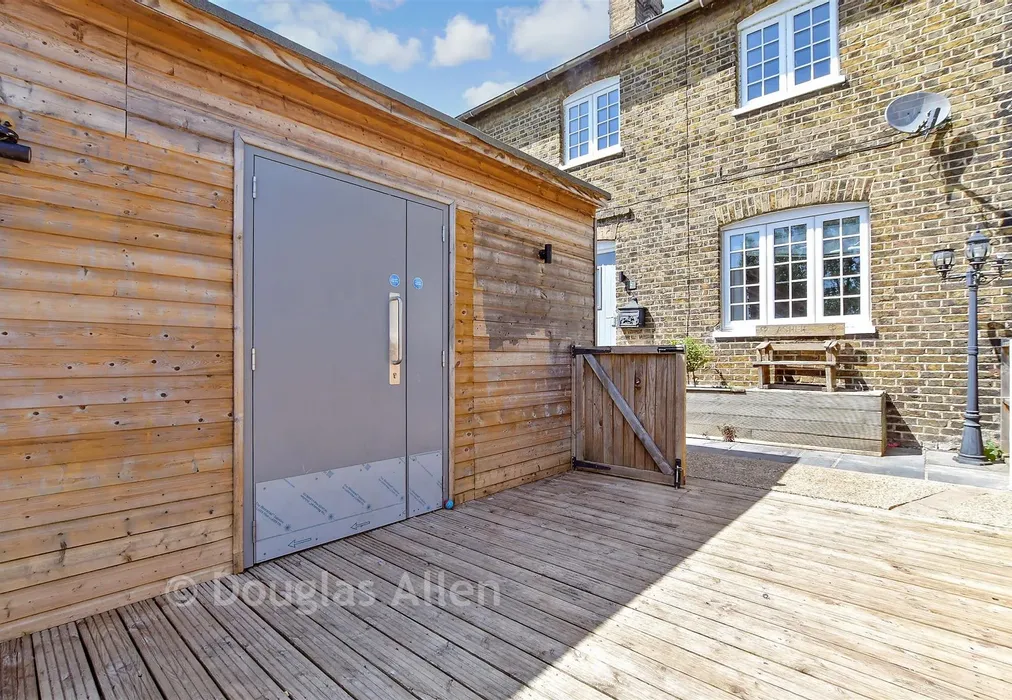 External Lifestyle Photograph - Hainault Road, Chadwell Heath, Essex - Wards of Kent