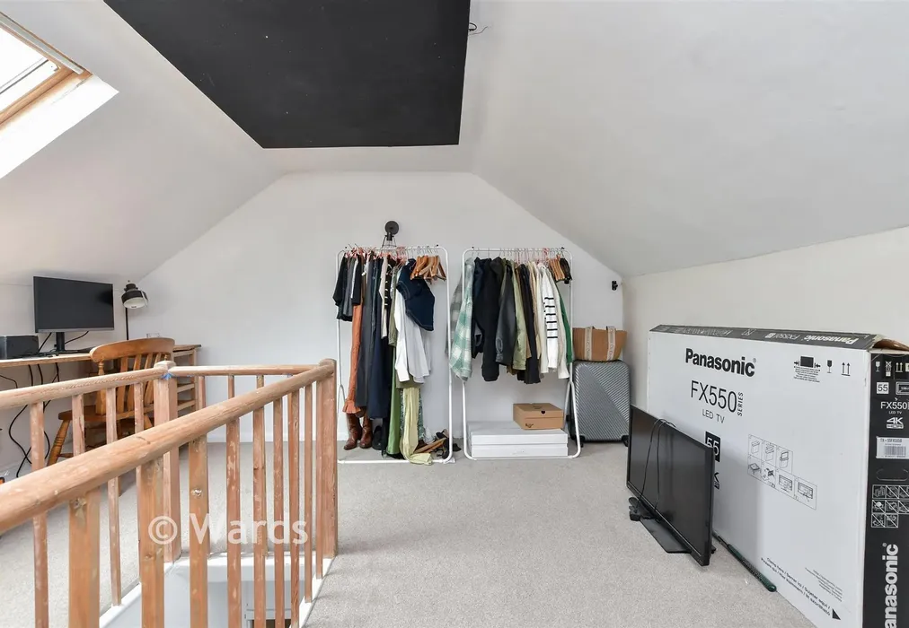 Bedroom 3 - Tower Hill, Dover, Kent - Wards of Kent