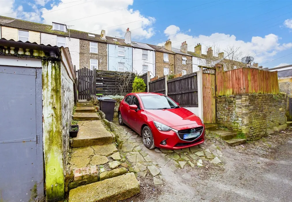 Driveway/Parking - Tower Hill, Dover, Kent - Wards of Kent