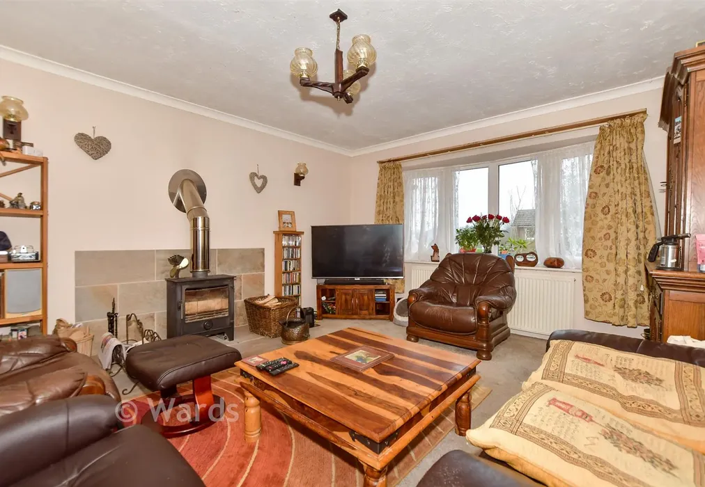 Lounge - Downs Road, East Studdal, Dover, Kent - Wards of Kent