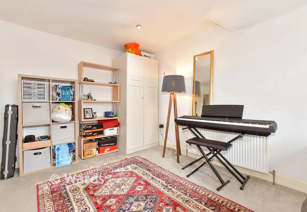 Bedroom 1 - Connaught Road, Folkestone, Kent - Wards of Kent