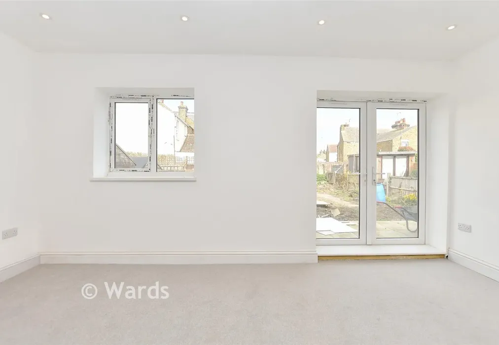 Lounge - Coronation Road, Sheerness, Kent - Wards of Kent