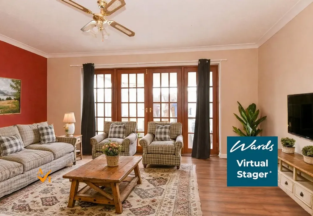 Lounge (Farmhouse style) - Beacon Road, Chatham, Kent - Wards of Kent