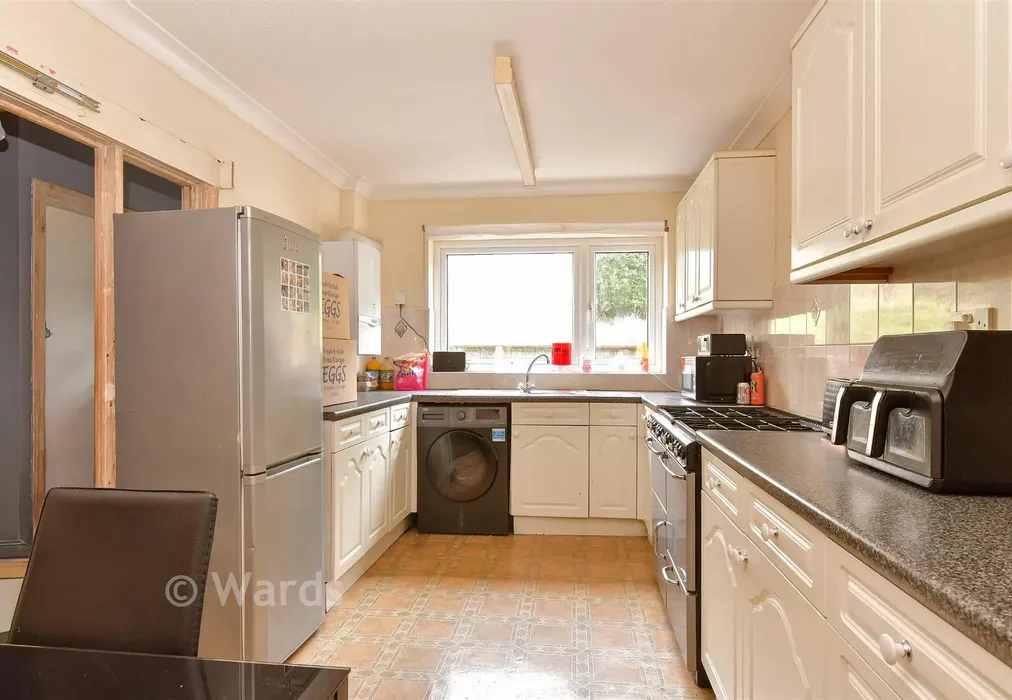 Kitchen/ Diner - Beacon Road, Chatham, Kent - Wards of Kent