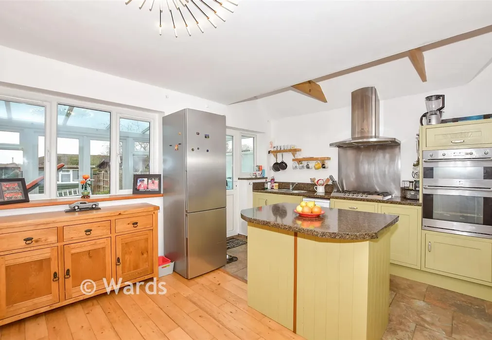 Kitchen - Royston Road, Bearsted, Maidstone, Kent - Wards of Kent