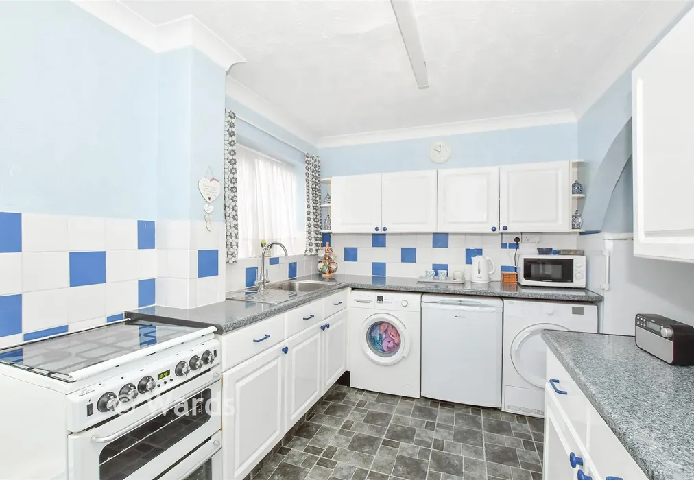 Kitchen - Warren Wood Road, Rochester, Kent - Wards of Kent