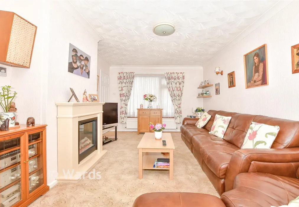 Lounge - Warren Wood Road, Rochester, Kent - Wards of Kent