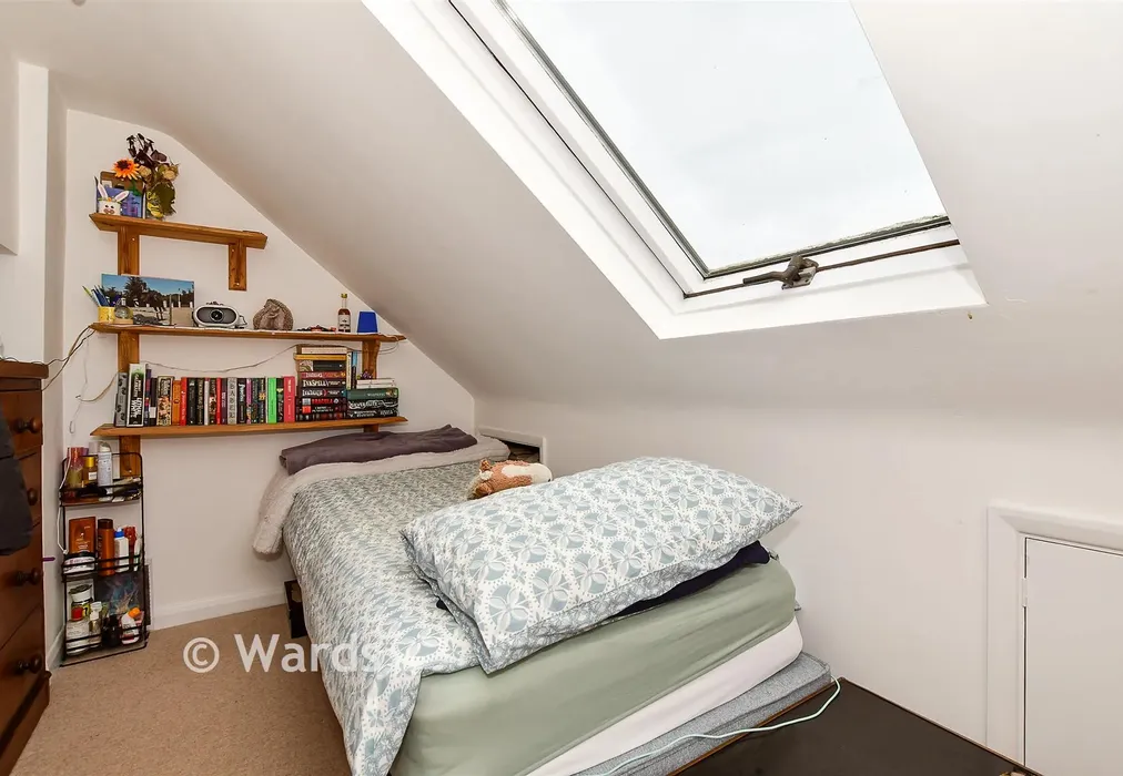 Bedroom 4 - Orchard Drive, Tonbridge, Kent - Wards of Kent