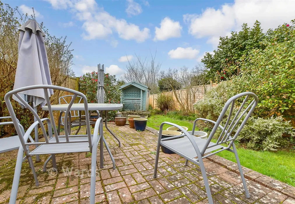 Patio / Decking - Orchard Drive, Tonbridge, Kent - Wards of Kent