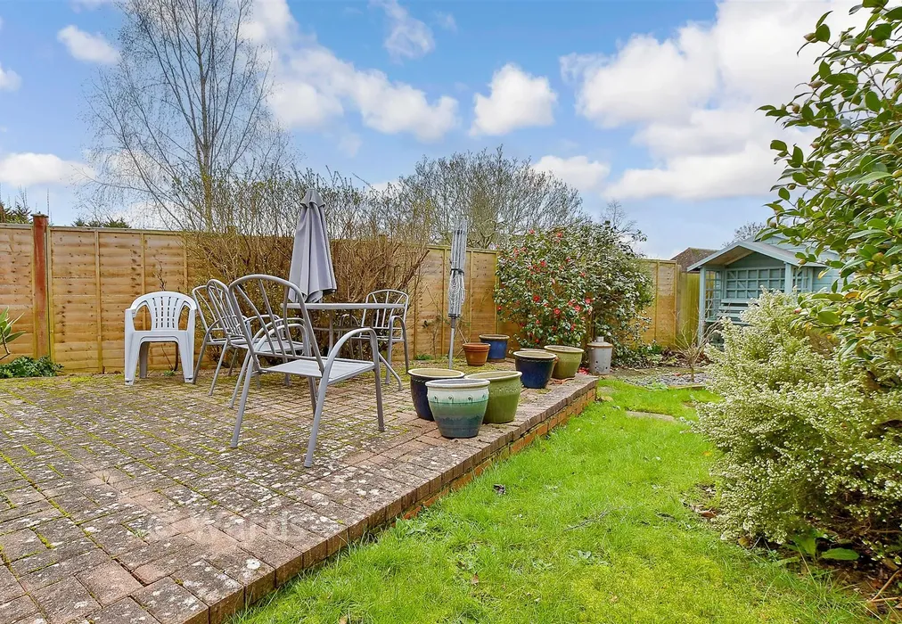 Patio / Decking - Orchard Drive, Tonbridge, Kent - Wards of Kent