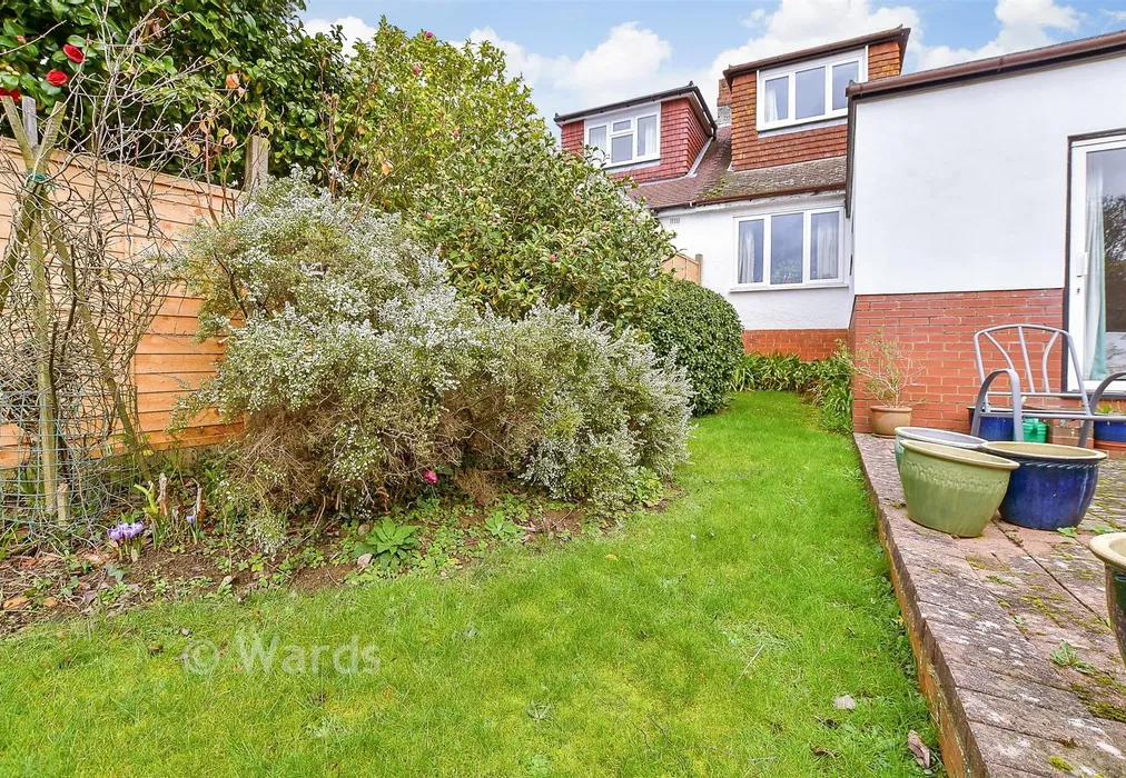 Rear Garden - Orchard Drive, Tonbridge, Kent - Wards of Kent