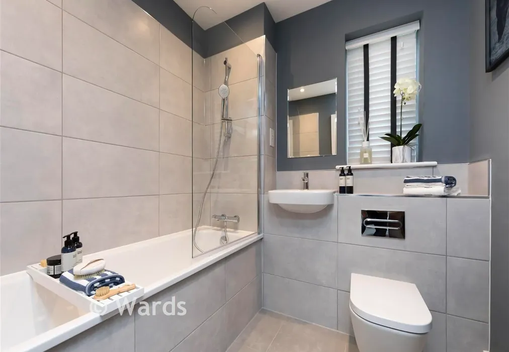 Bathroom - Osborne Gardens, Meadowbridge, Herne Bay, Kent - Wards of Kent